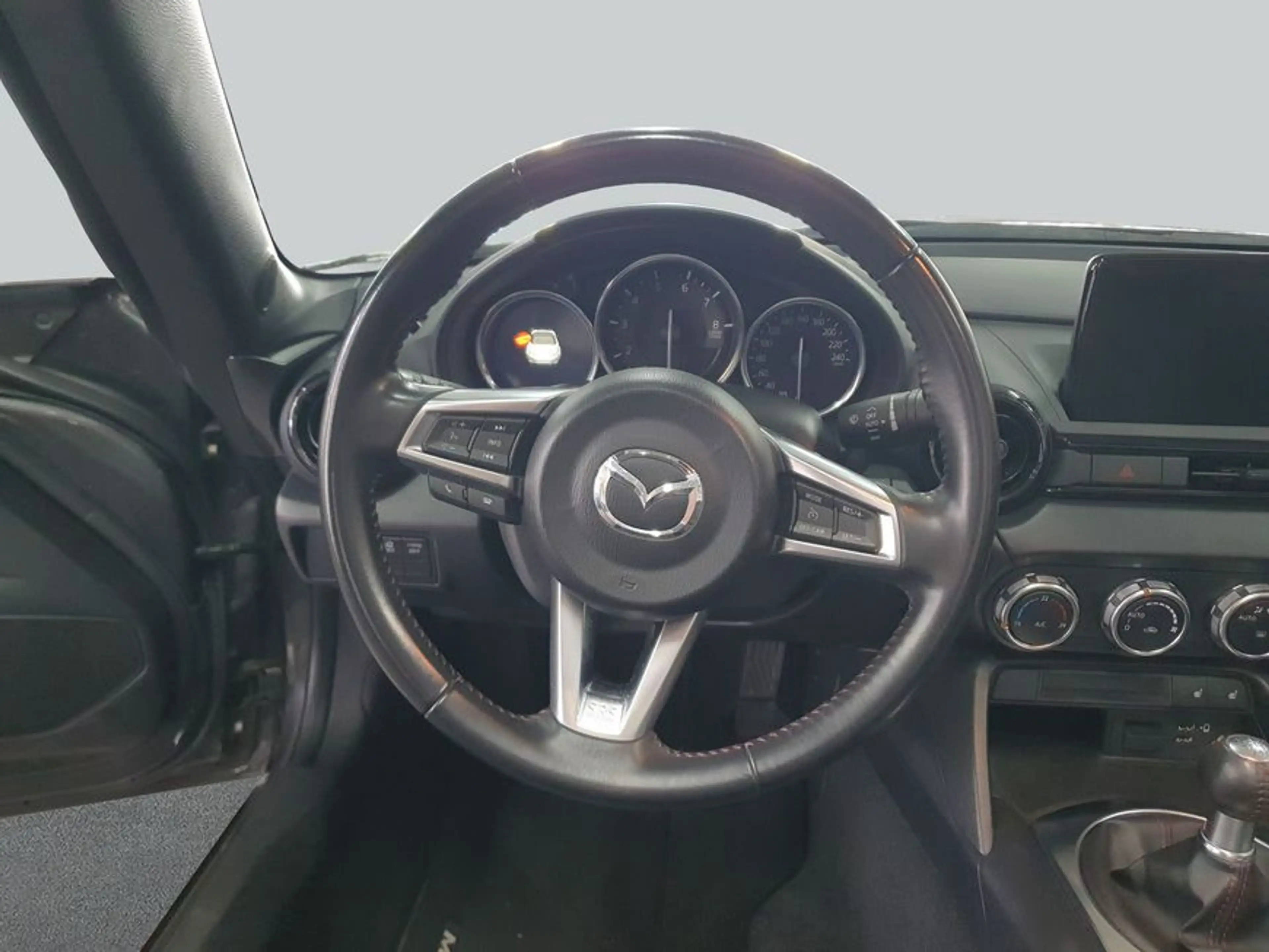 Mazda MX-5 SKYACTIV-G 184 Exclusive-Line — photo 16