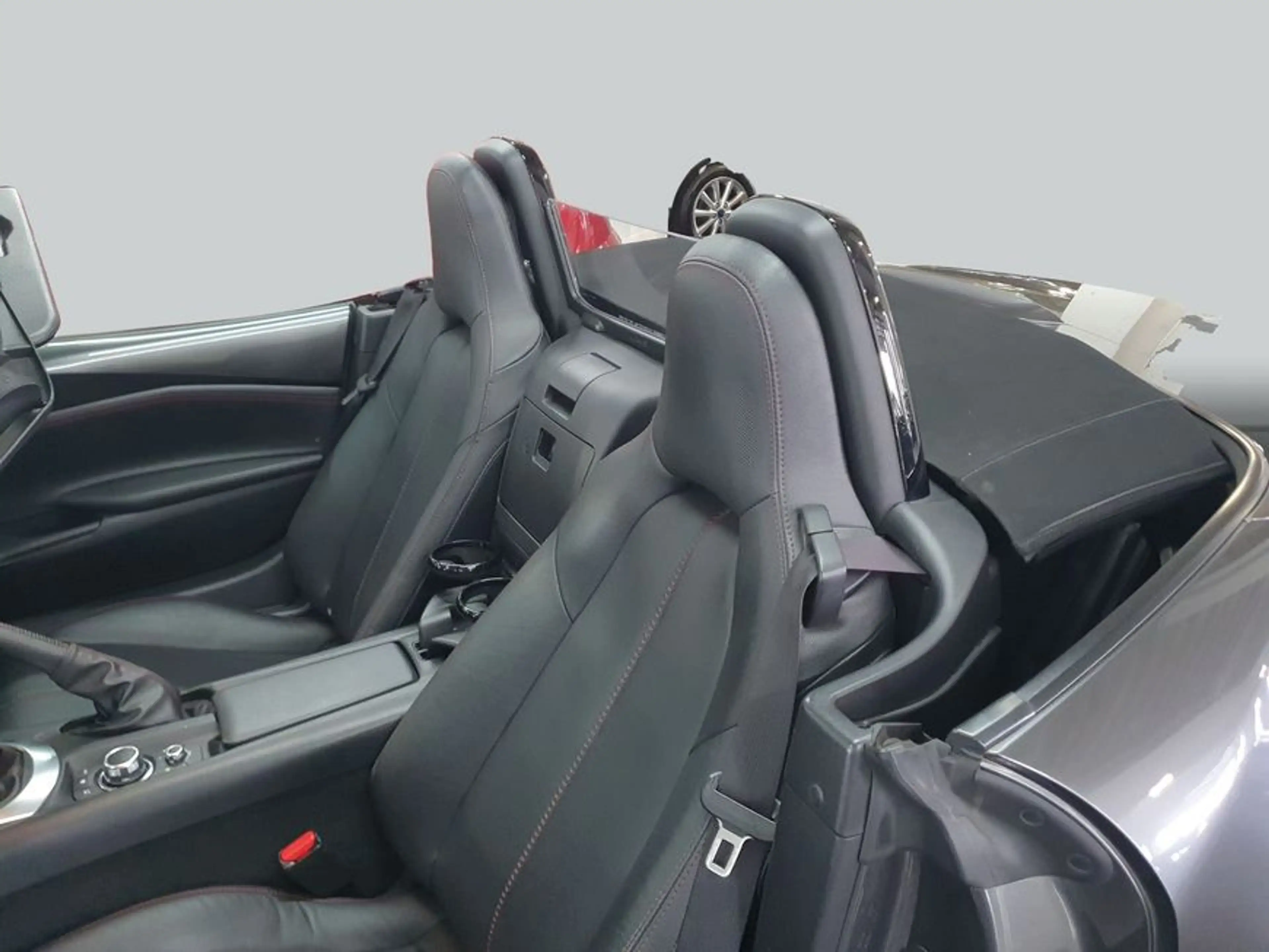 Mazda MX-5 SKYACTIV-G 184 Exclusive-Line — photo 11
