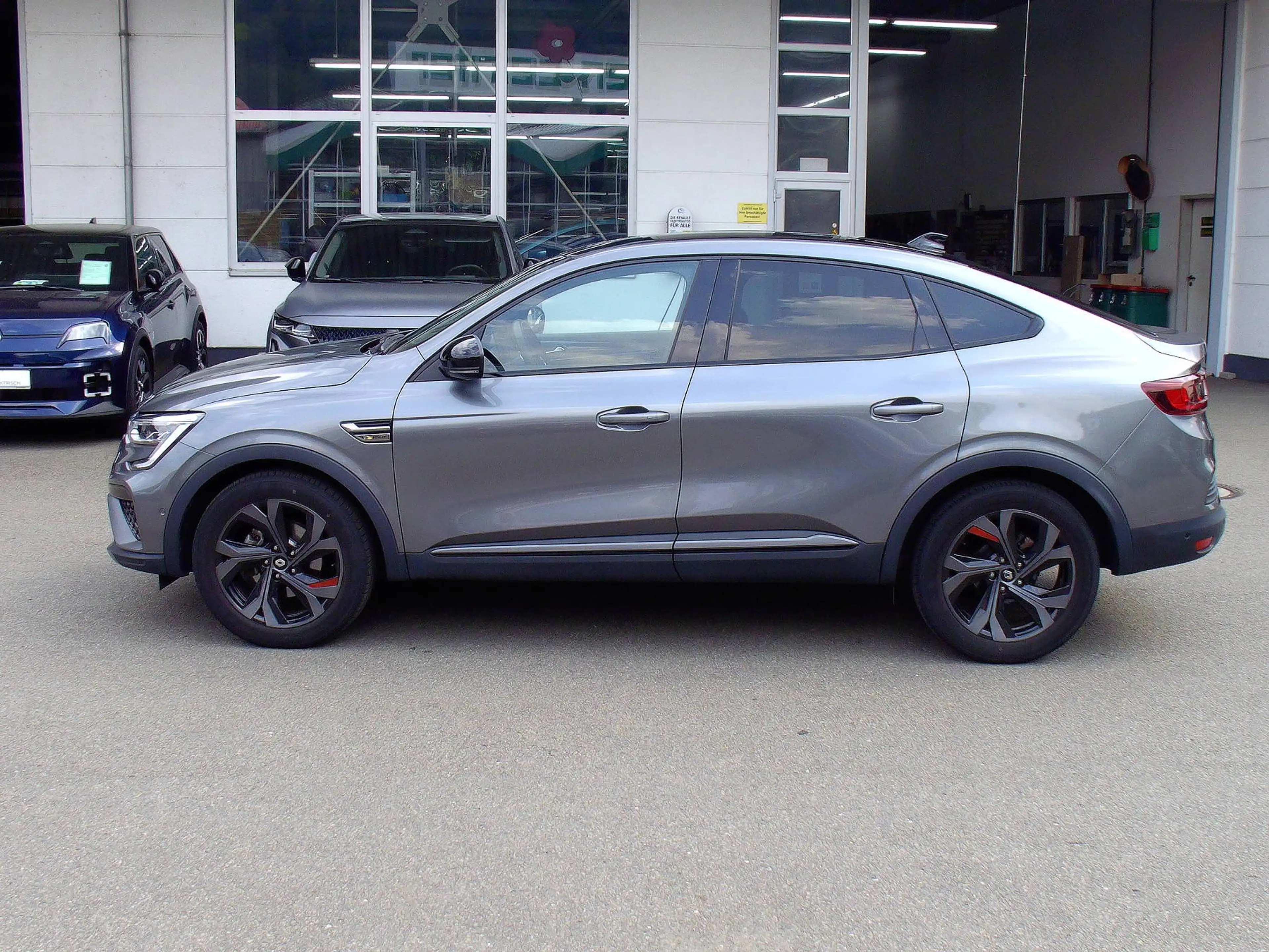Renault Arkana R.S. LINE E-TECH 145 — photo 2