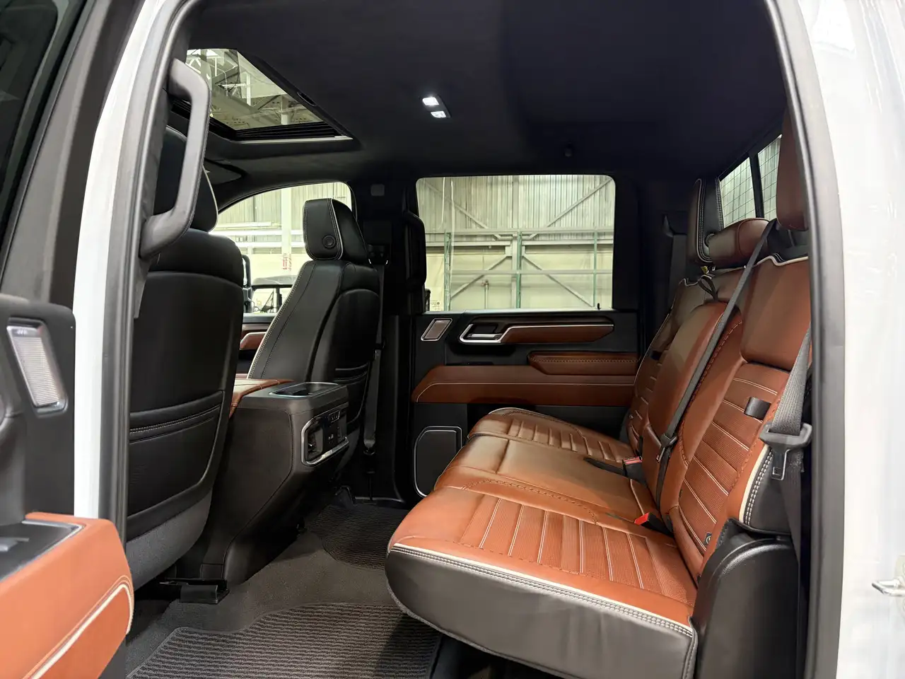GMC Sierra 3500HD снимка GMC Sierra 3500HD
