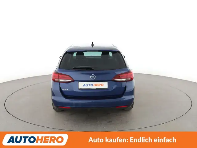Opel Astra view 5