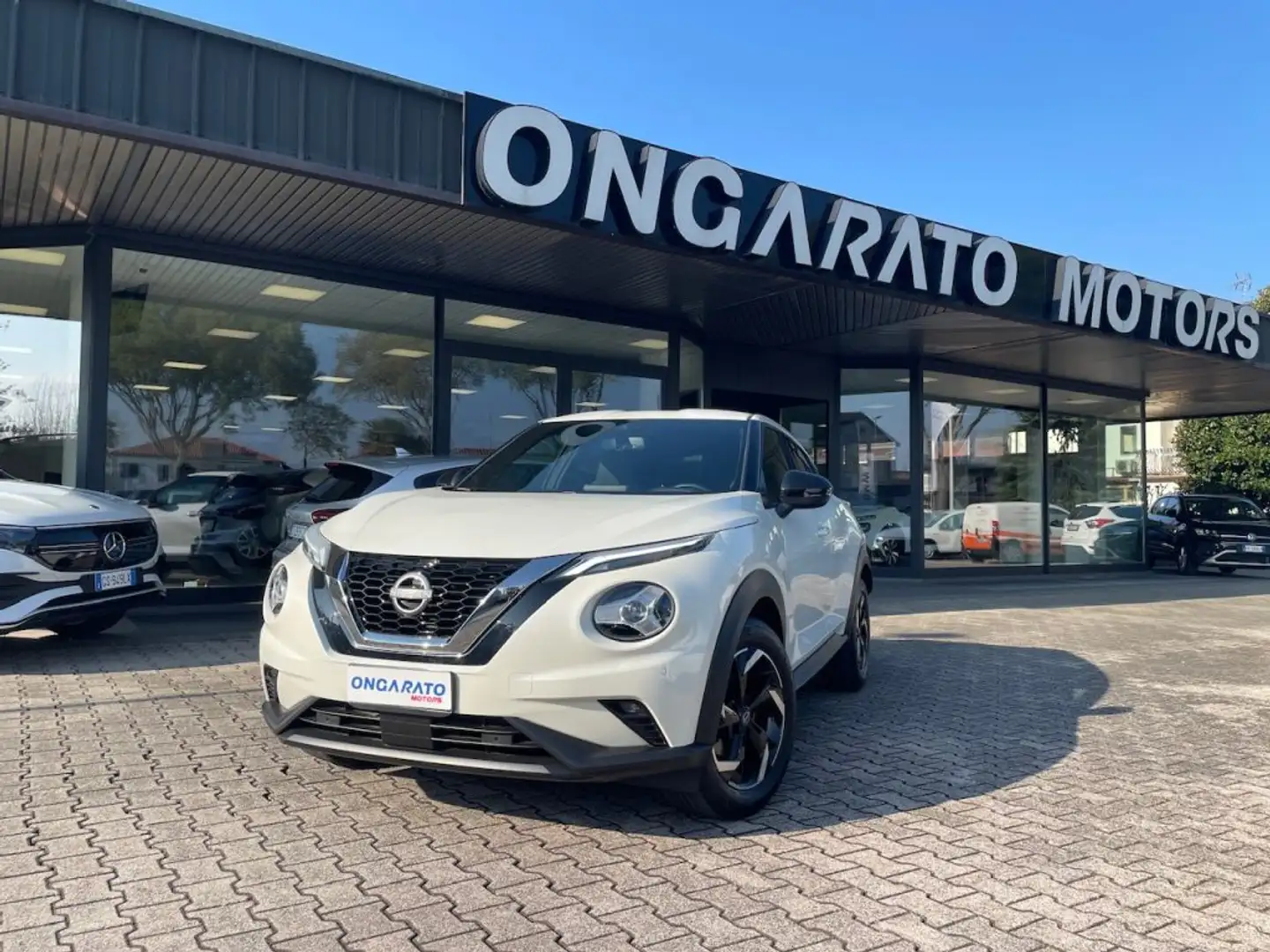Nissan Juke 1.0 DIG-T 114 CV N-Connecta #Vari.Colori Blanco - 1