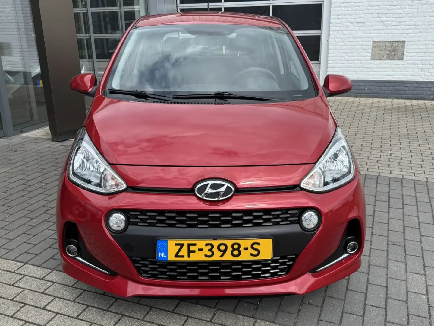 Hyundai i10 1.0i Comfort | Trekhaak 13p. | Cruise control | Ai Rouge - 2