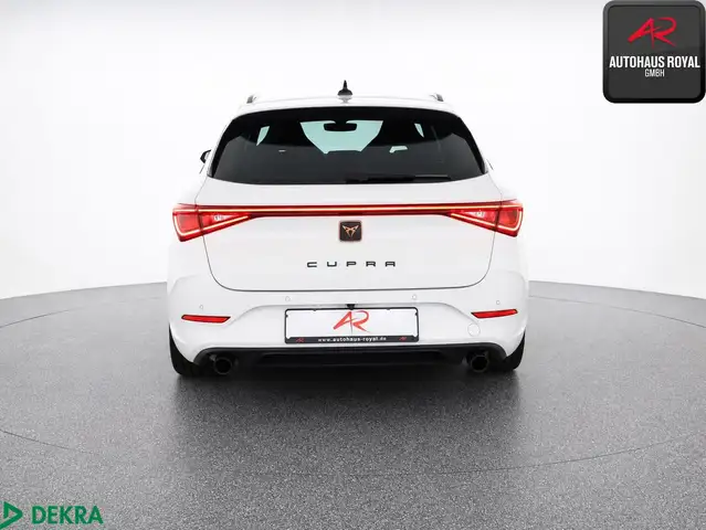 Cupra Leon view 4