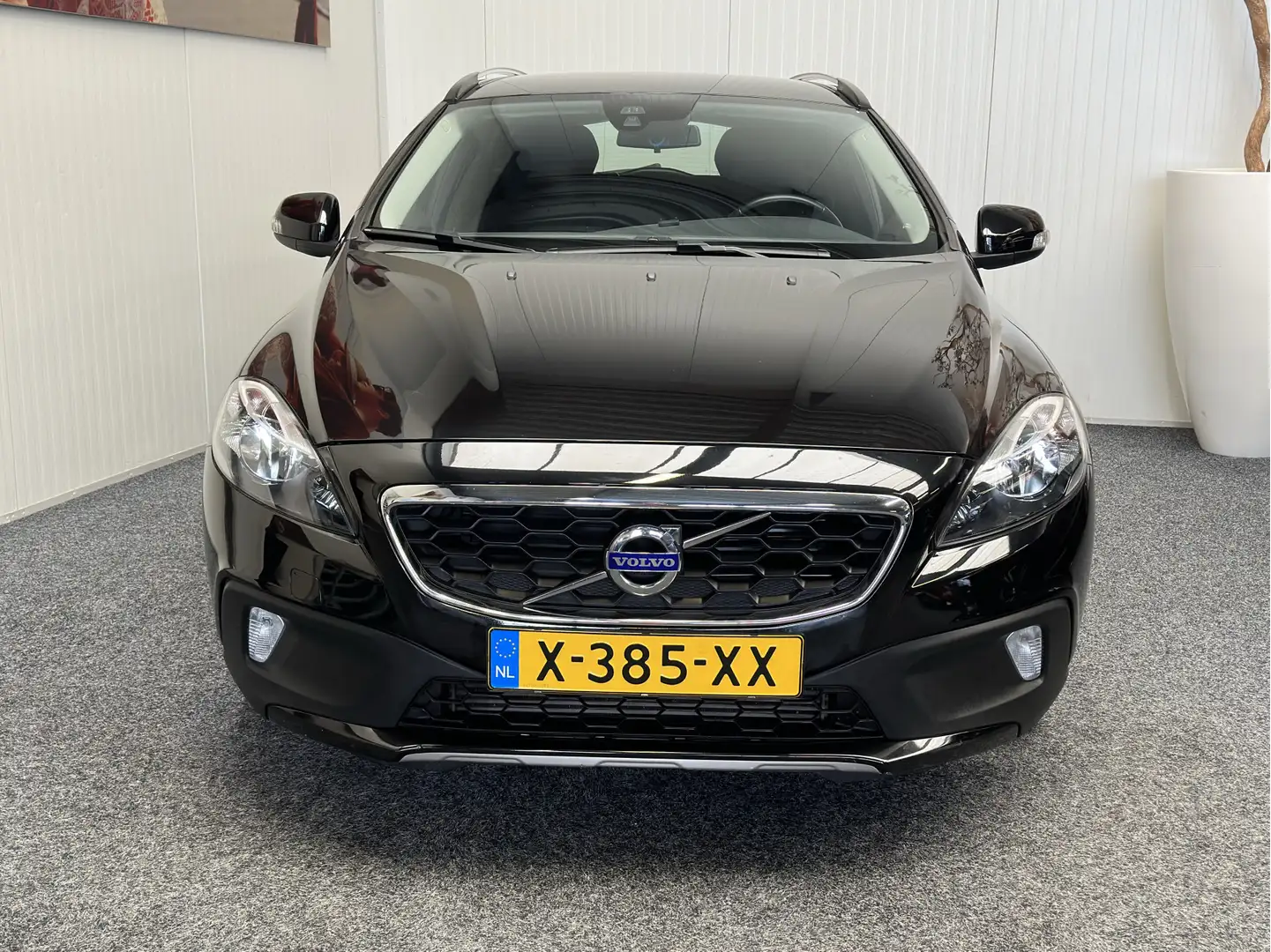 Volvo V40 Cross Country 1.5 T3 Kinetic NAVIGATIE CRUISE CONTROL AIRCO BLUE Black - 2