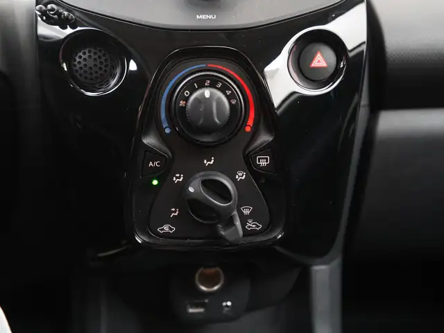 Citroen C1 view 11