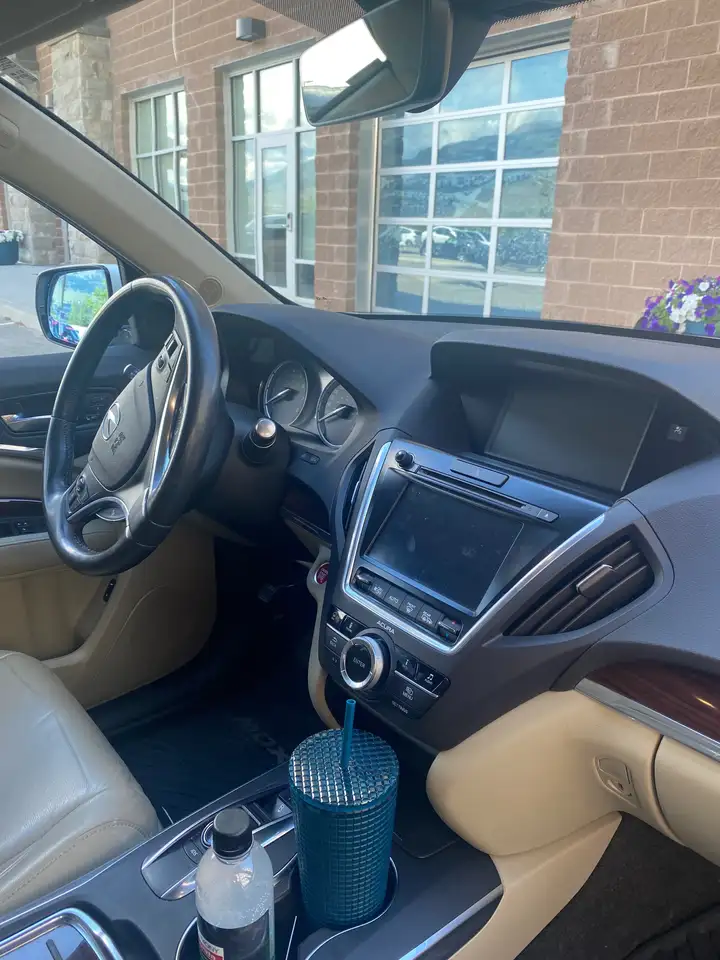 Acura MDX снимка Acura MDX