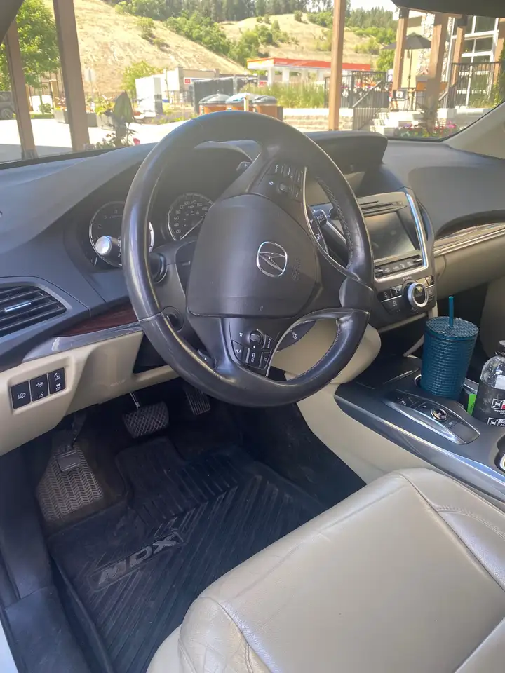 Acura MDX снимка Acura MDX