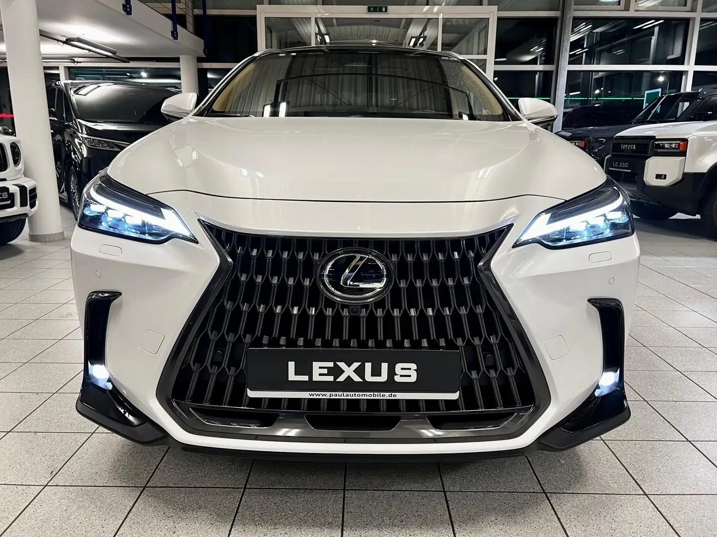 Lexus NX 350h - LUXURY-4 WD-MARK L.-HUD-360 C.-PANORMA Білий - 2