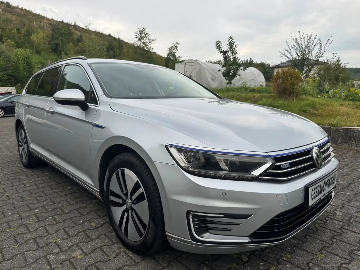 Volkswagen Passat Variant GTE-Standheizung-LED-ACC- Argent - 1