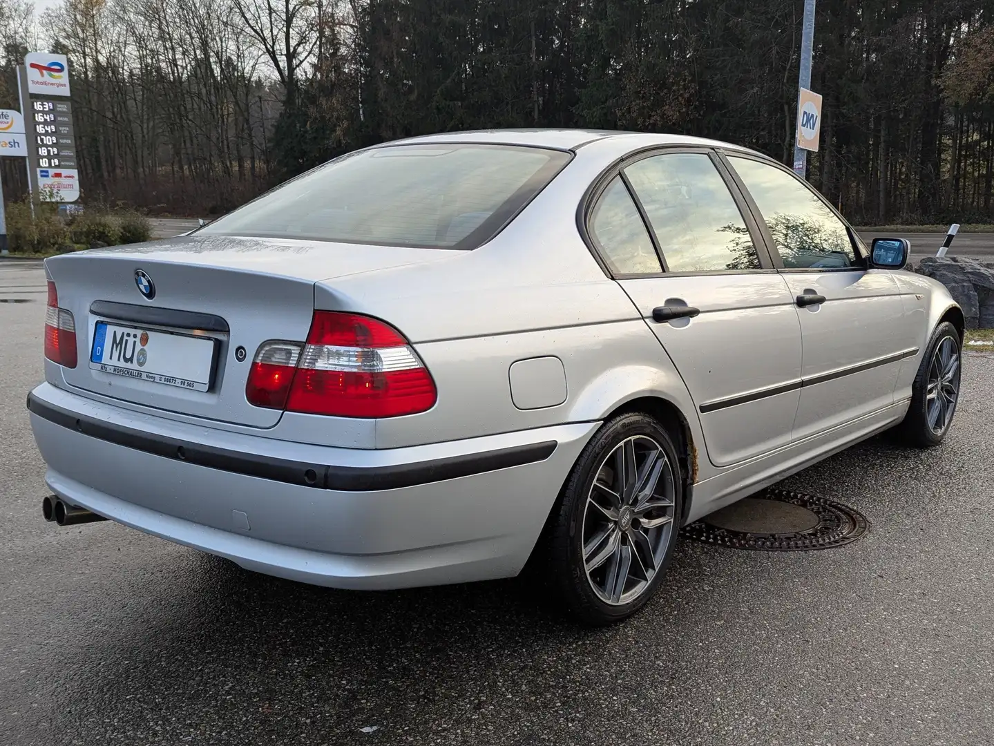 BMW 318 318i Argent - 2