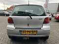 Toyota Yaris 1.30 VVTI met trekhaak, airco, elektrische ramen Grau - thumbnail 5