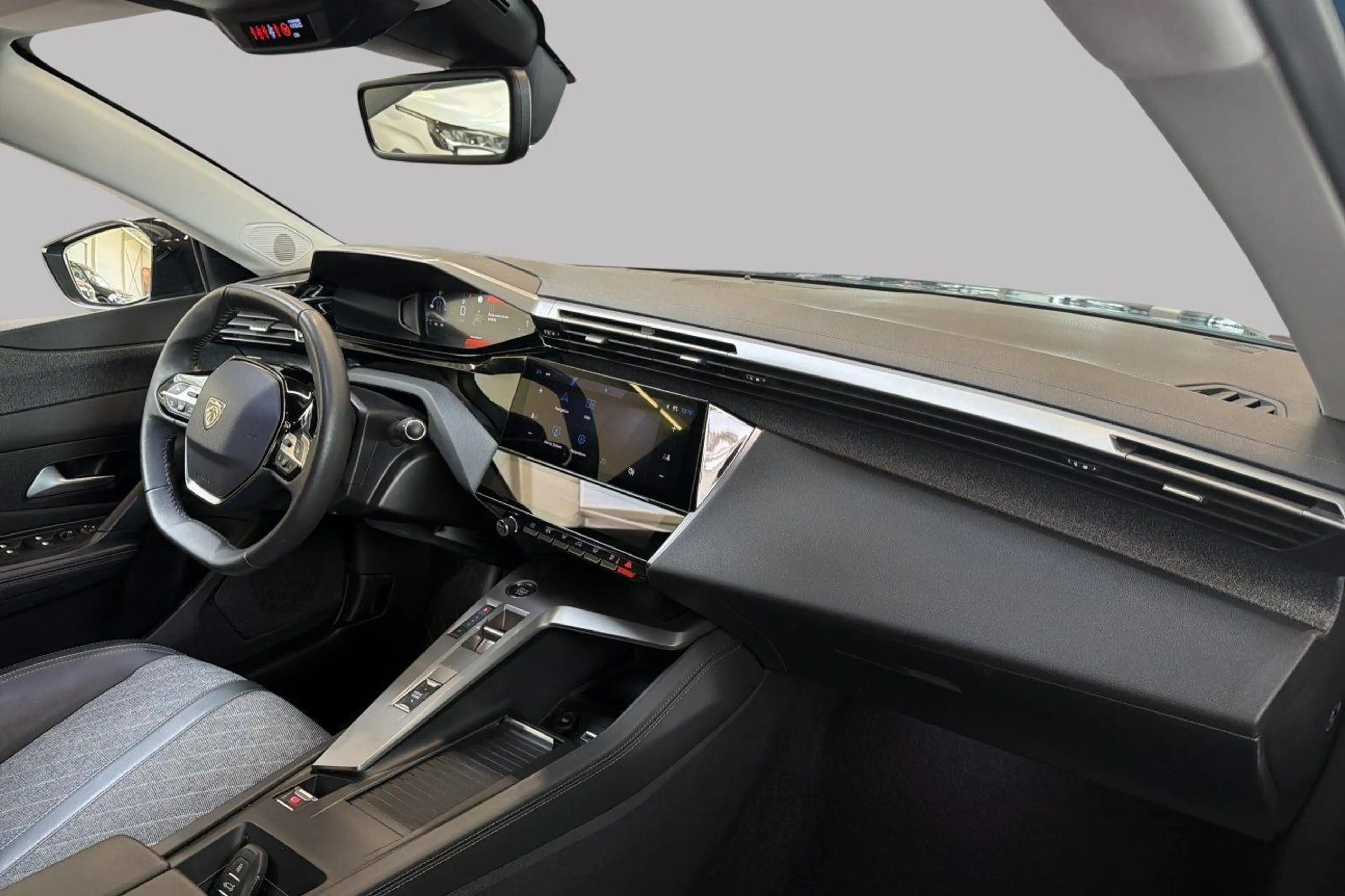 Peugeot 408 Allure — photo 2