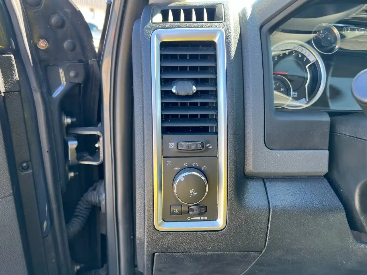 RAM 3500 photo RAM 3500