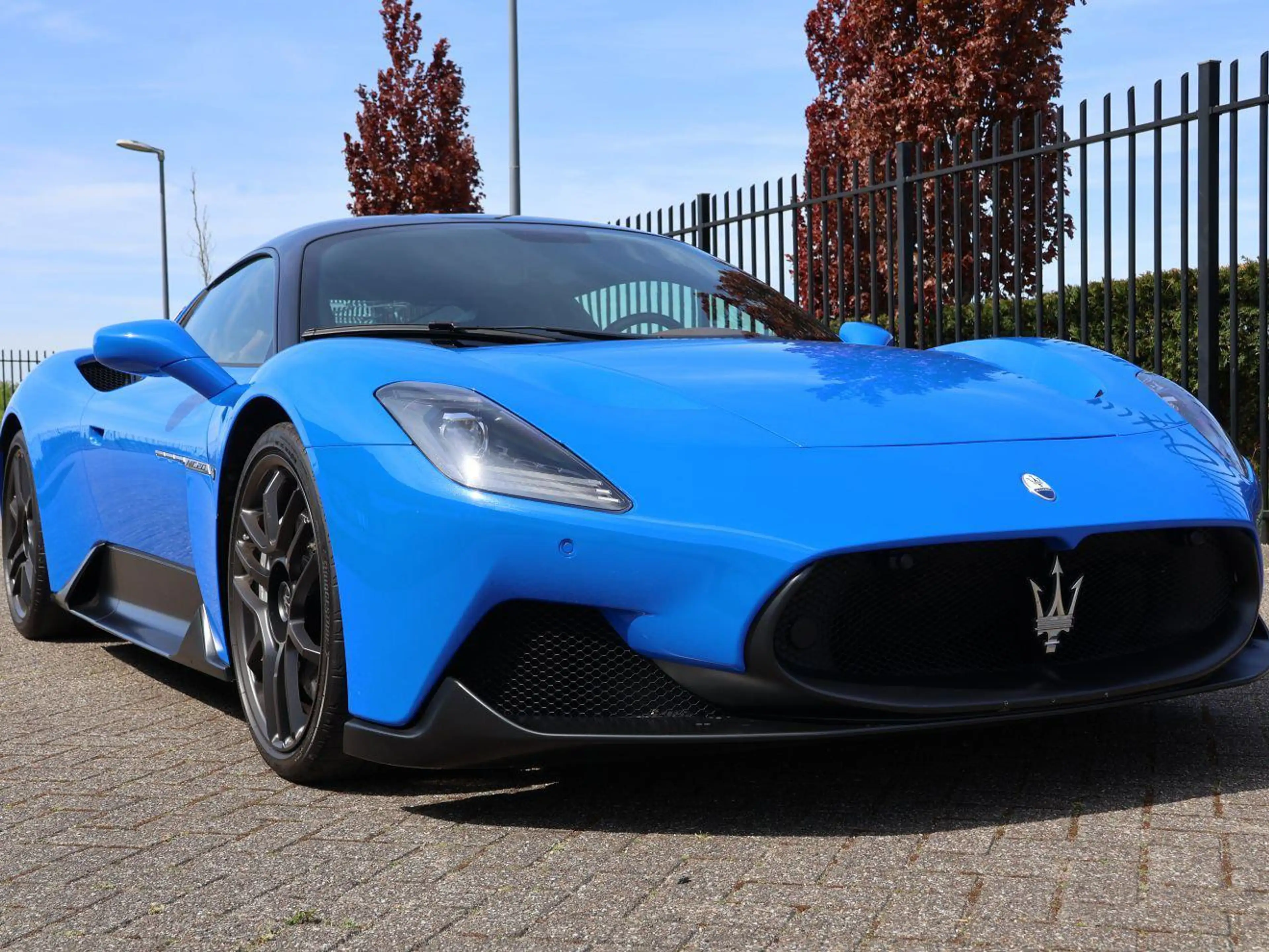 Maserati MC20 — photo 15