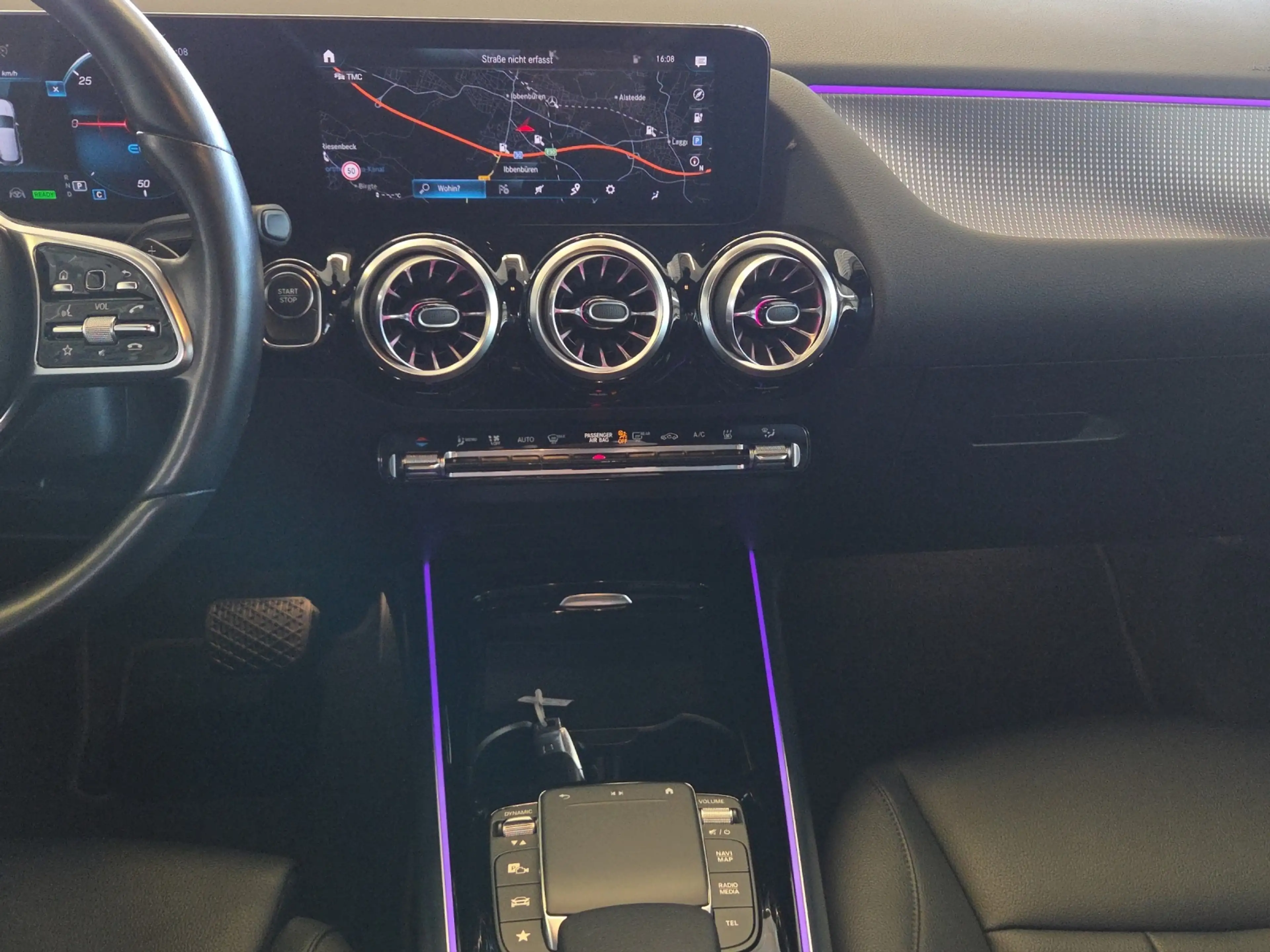 Mercedes-Benz EQA 250 + Progressive LED AHK NightPaket Leder Memory — photo 10