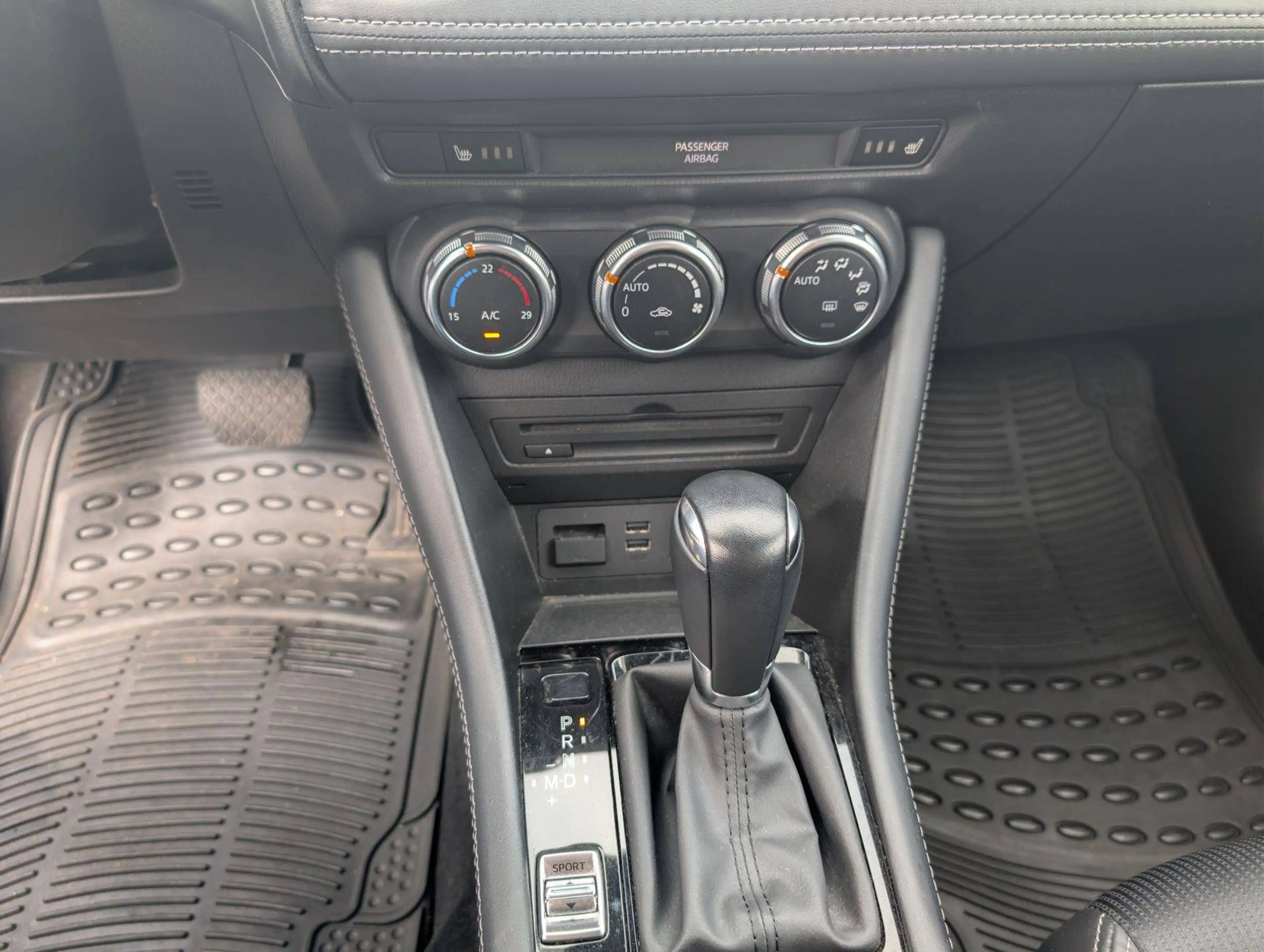 Mazda CX-3 Sports-Line Automatik/Navi+Cam/Alufelgen — photo 15