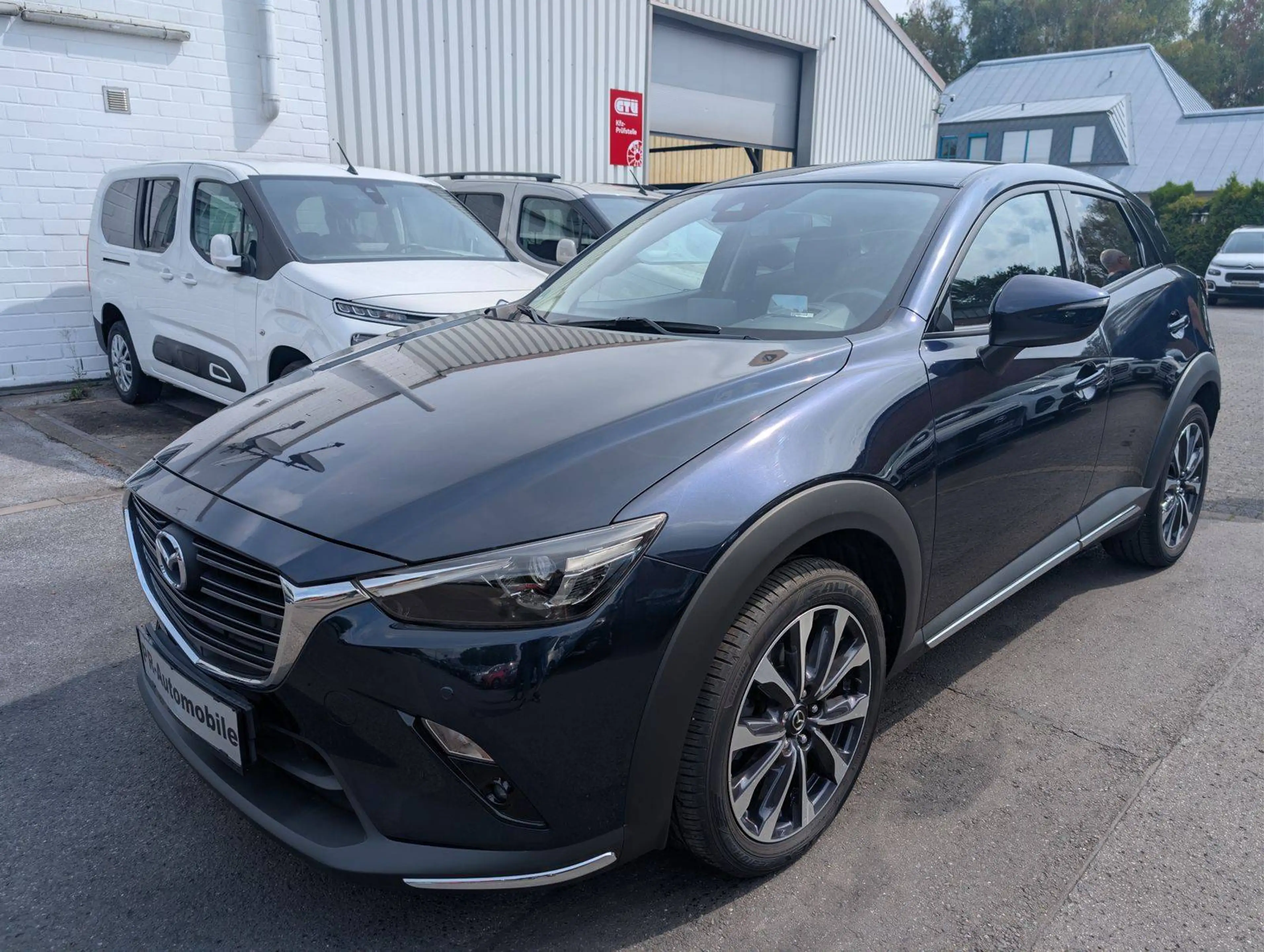 Mazda CX-3 Sports-Line Automatik/Navi+Cam/Alufelgen