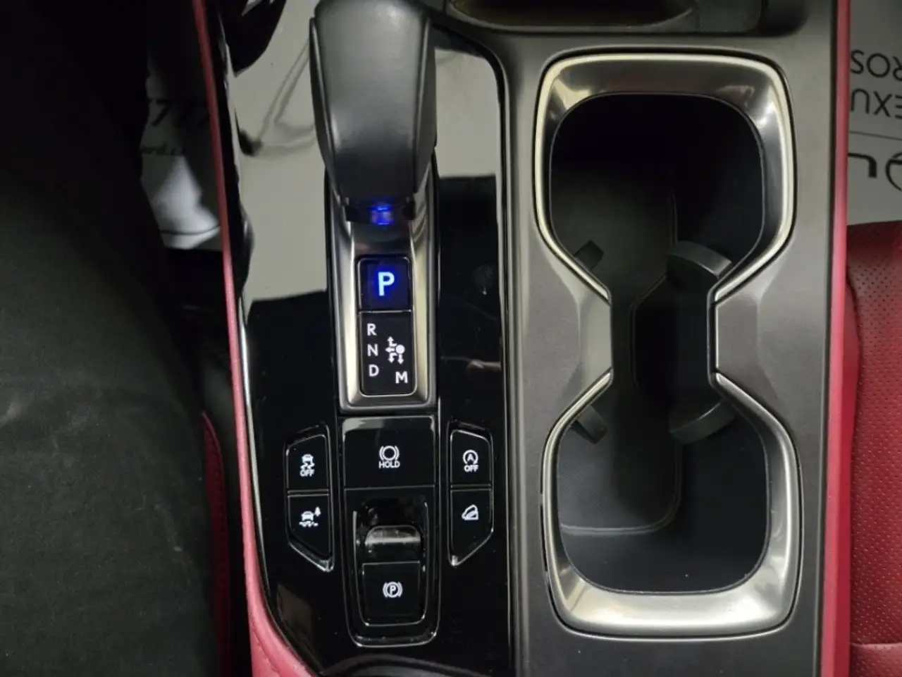 Lexus NX снимка Lexus NX