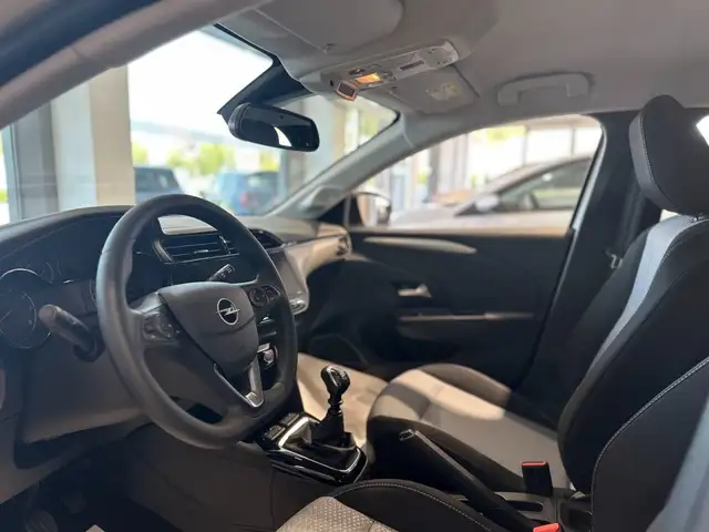 Opel Corsa view 11