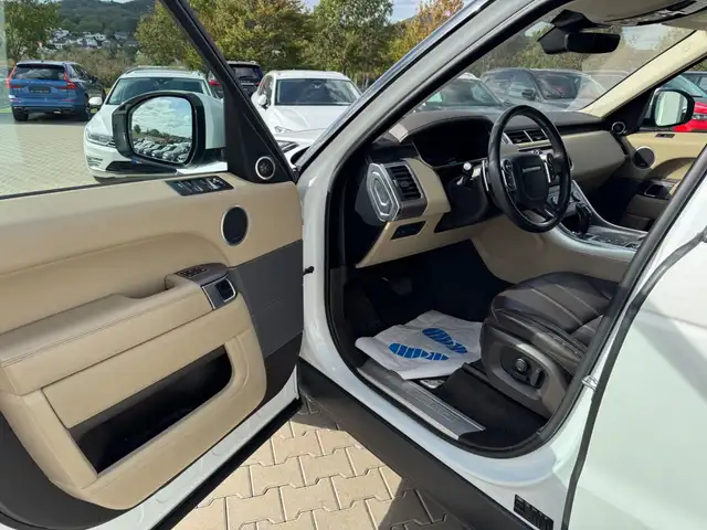 Land Rover Range Rover Sport view 8