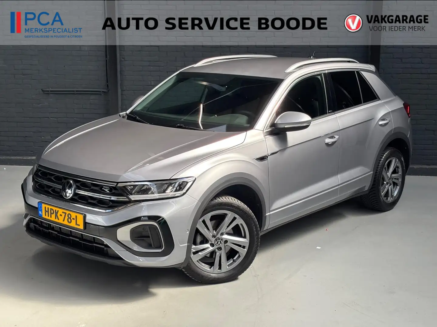 Volkswagen T-Roc 1.5 TSI (150pk) R-Line Business automaat - Apple C Grijs - 1