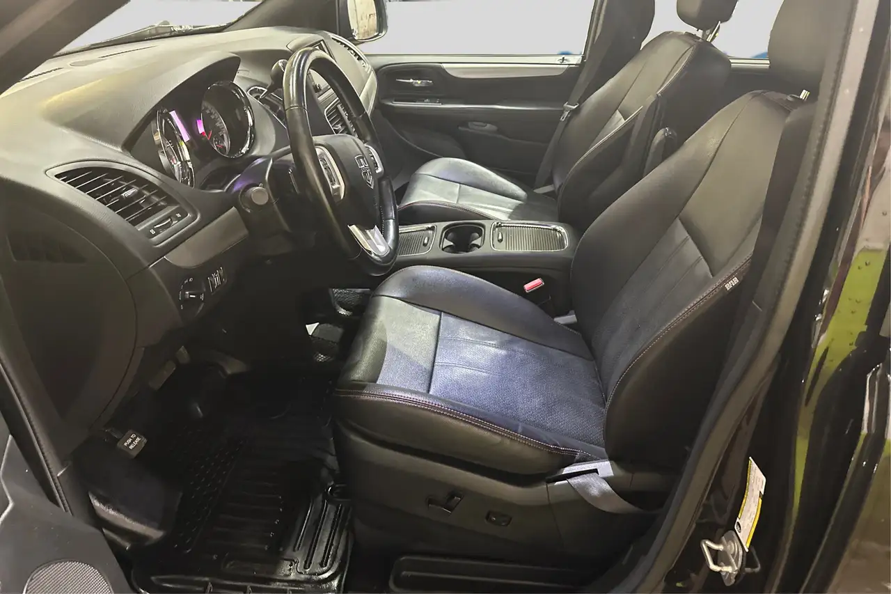 Dodge Grand Caravan fotografie Dodge Grand Caravan