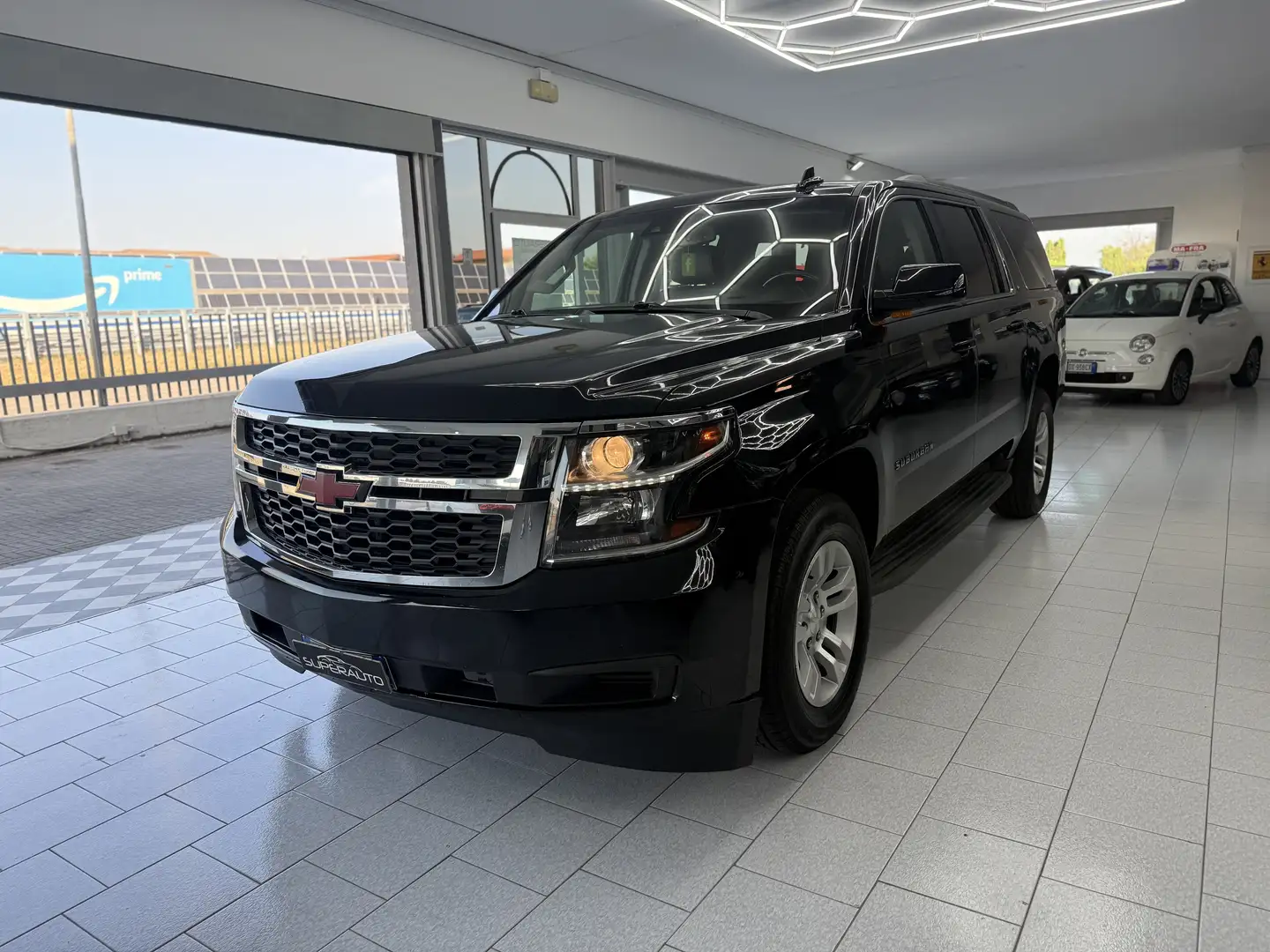 Chevrolet Suburban 5.3 340 CV V8 - 1