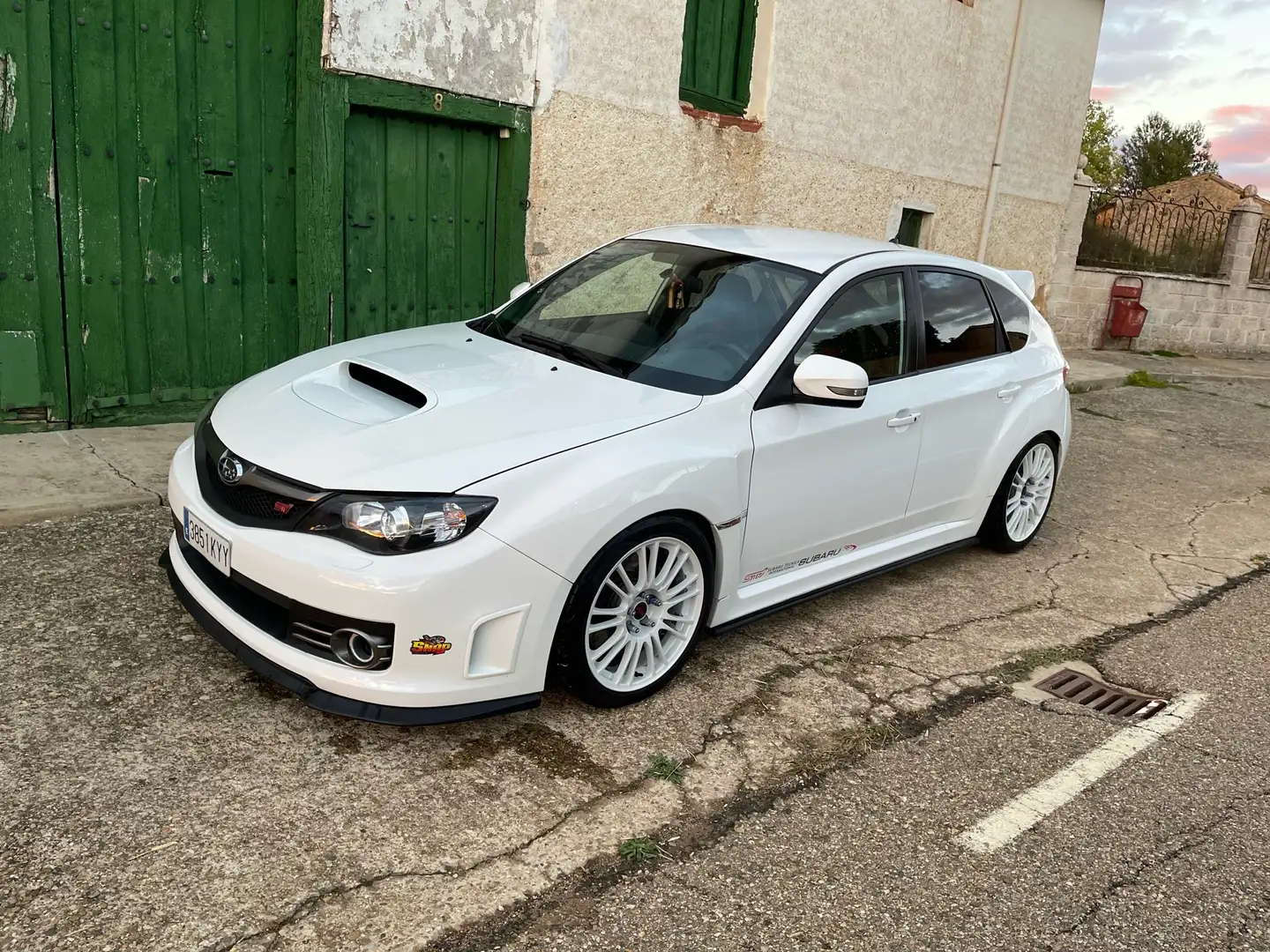 Subaru Impreza 2.5 WRX STI Sport Plus Fehér - 1