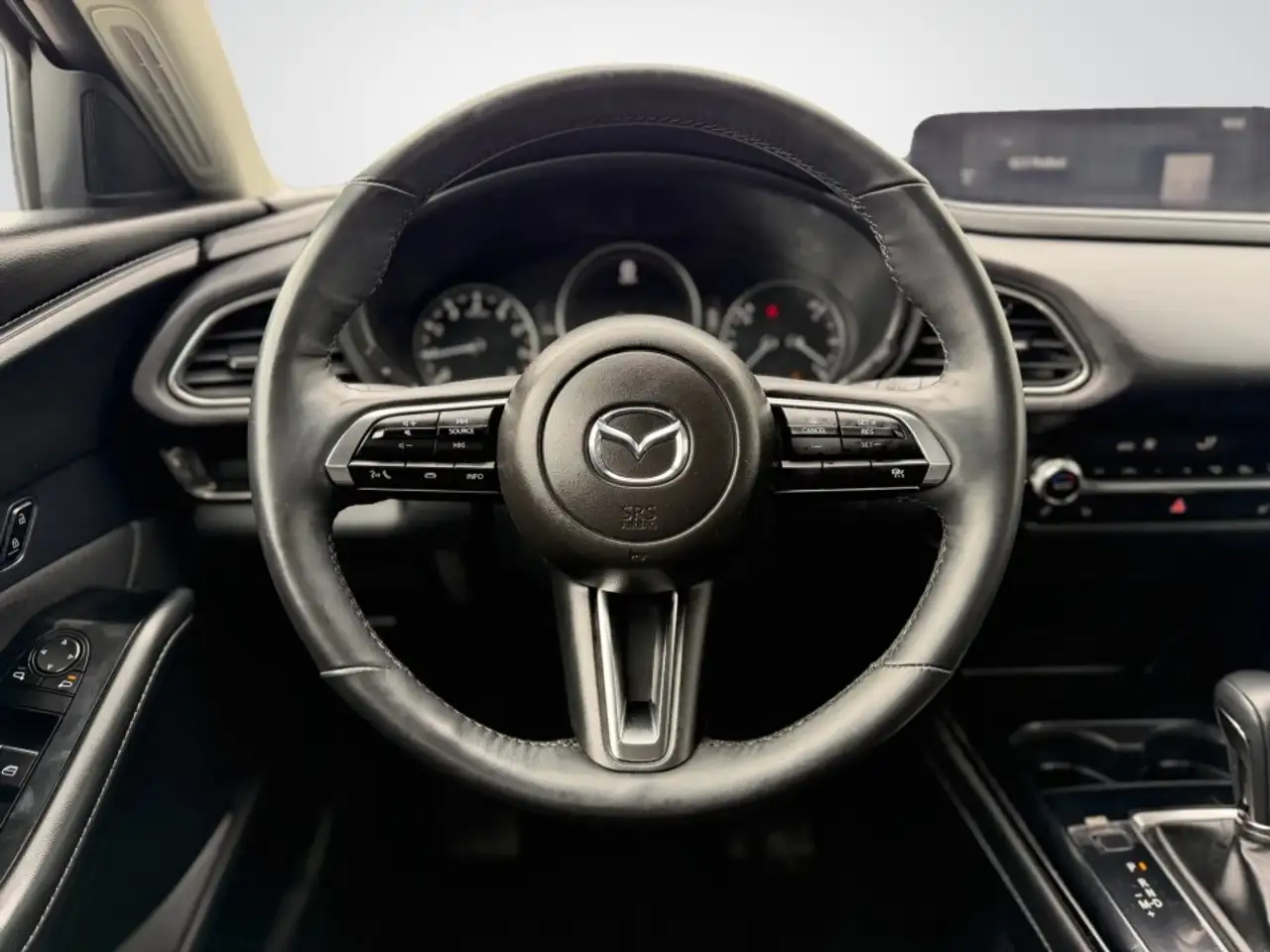Mazda CX-30 снимка Mazda CX-30
