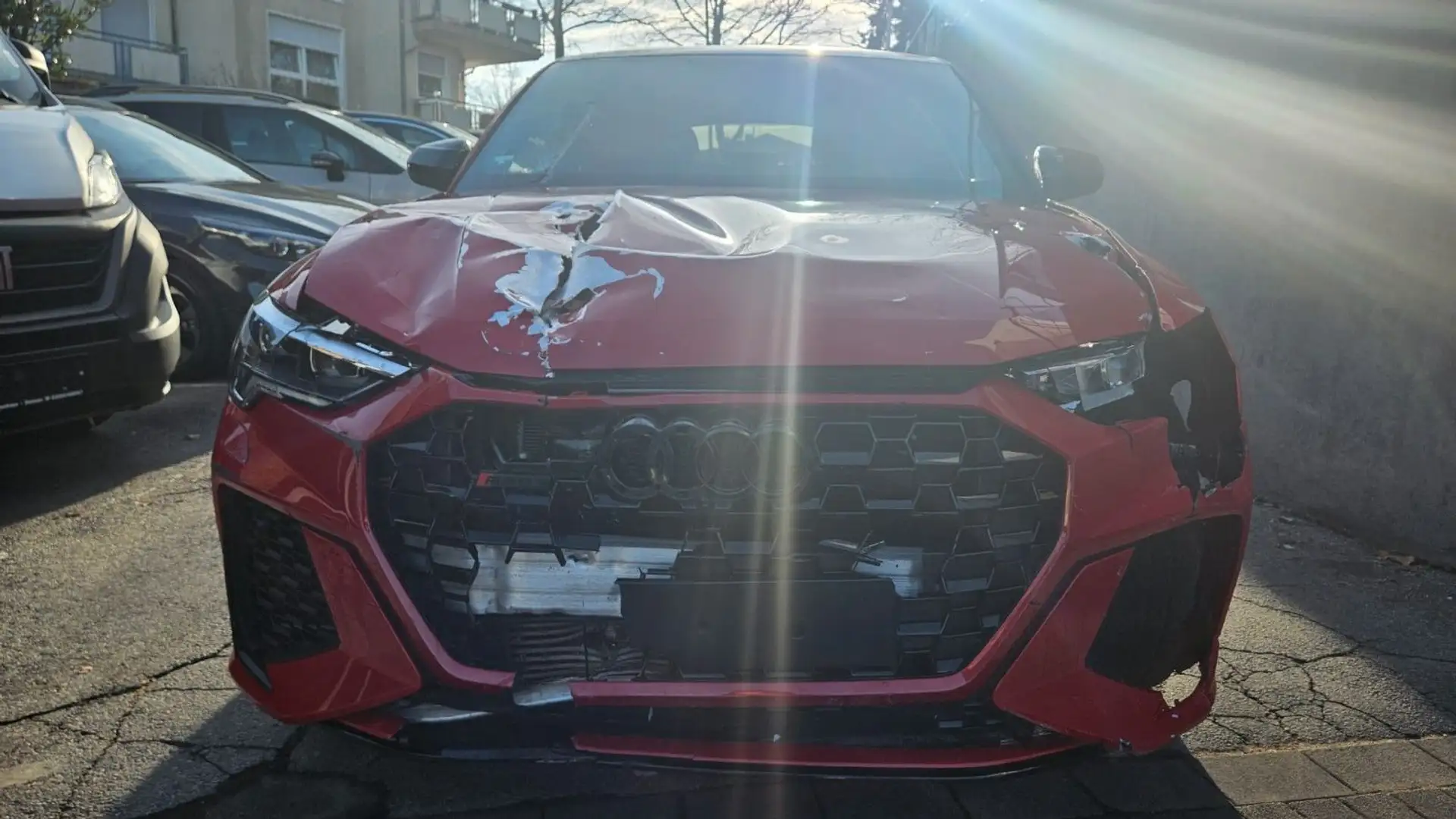 Audi RS Q3 Sportback 2.5TFSI Matrix Kamera Motor läuft Rouge - 2