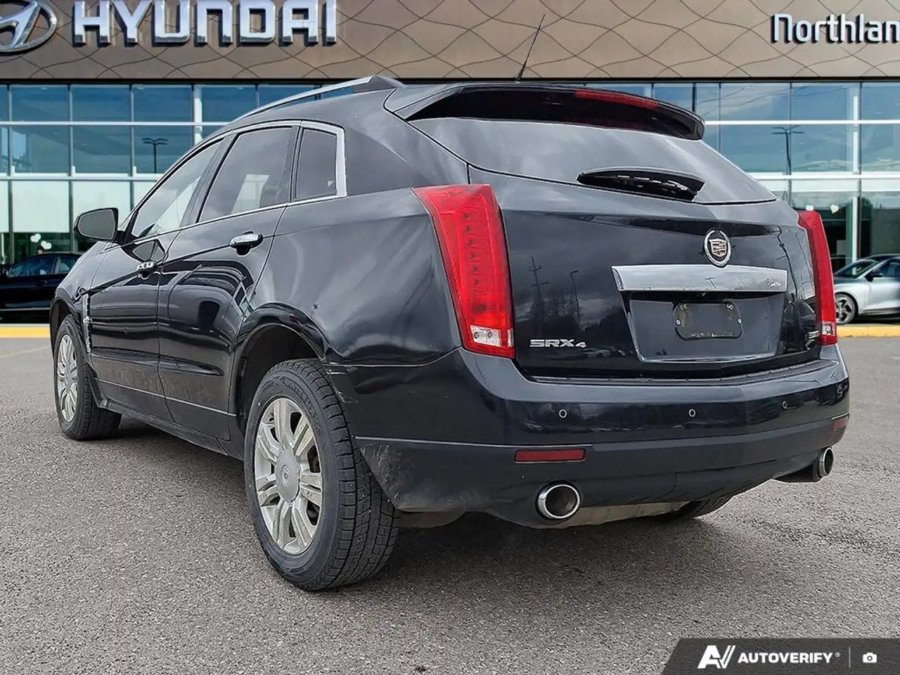 Cadillac SRX снимка Cadillac SRX