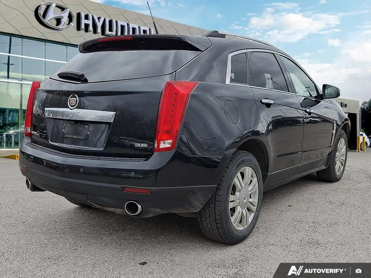 Cadillac SRX снимка Cadillac SRX