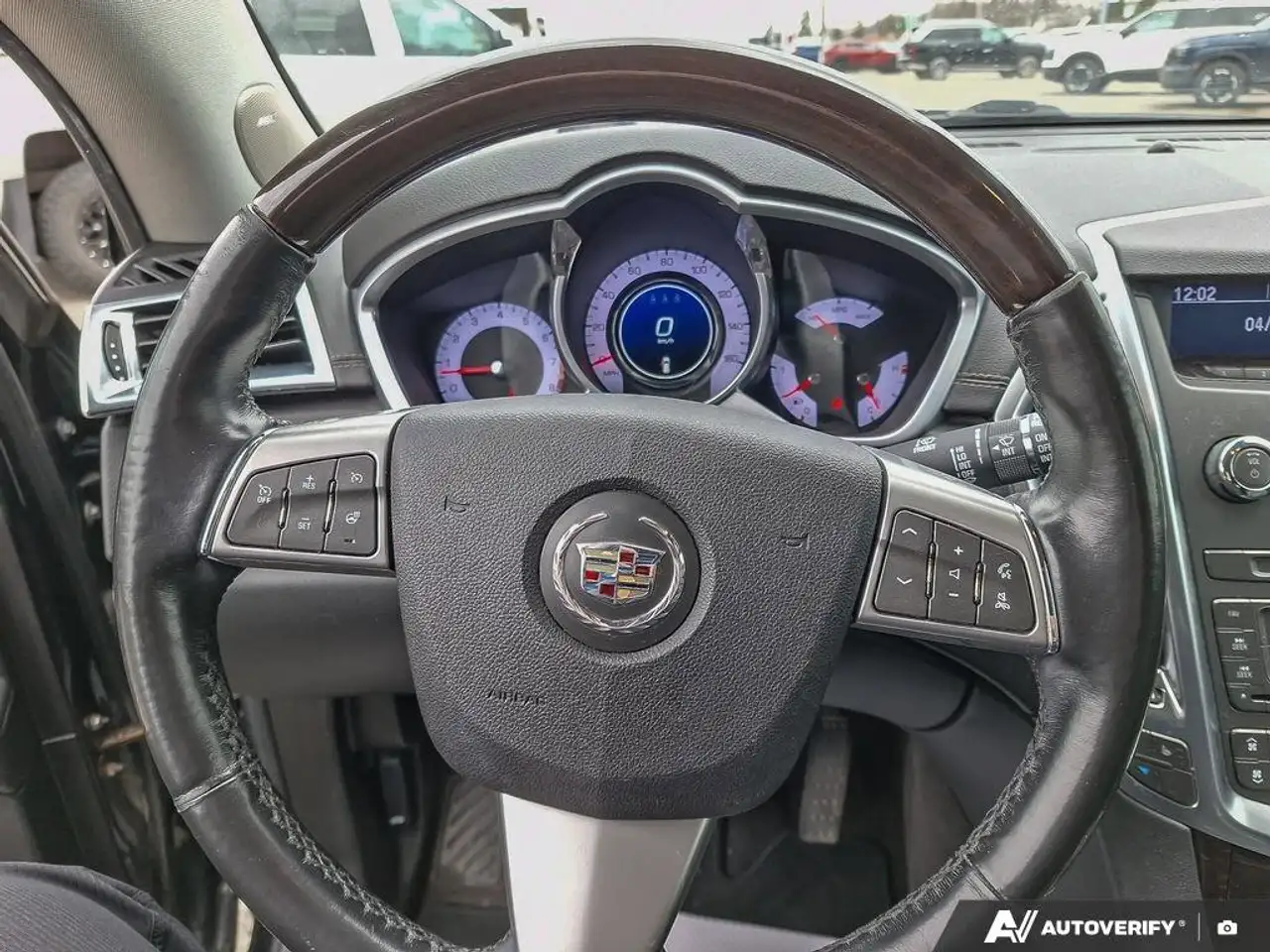 Cadillac SRX снимка Cadillac SRX