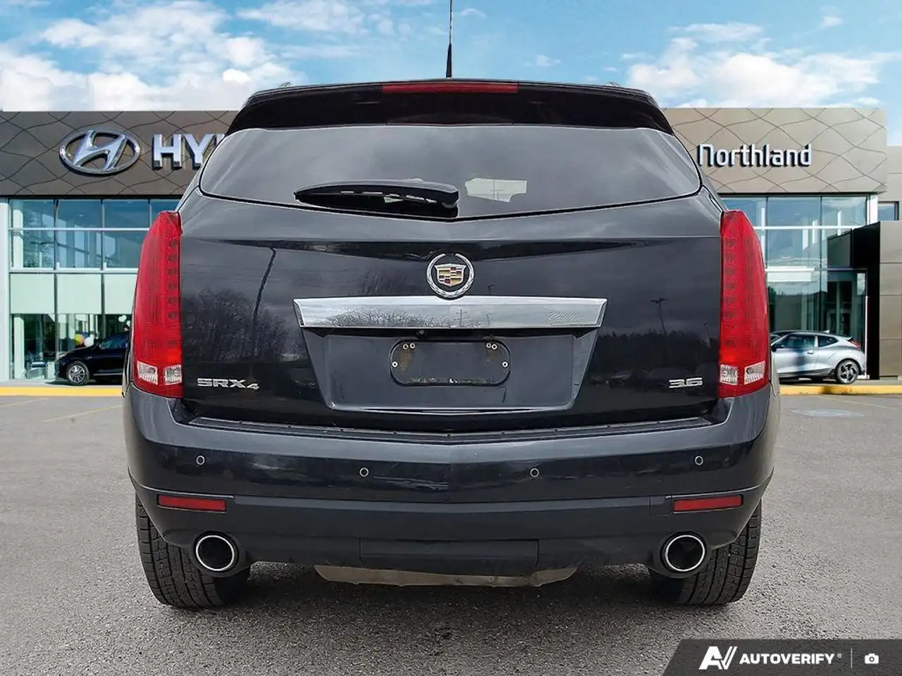 Cadillac SRX снимка Cadillac SRX