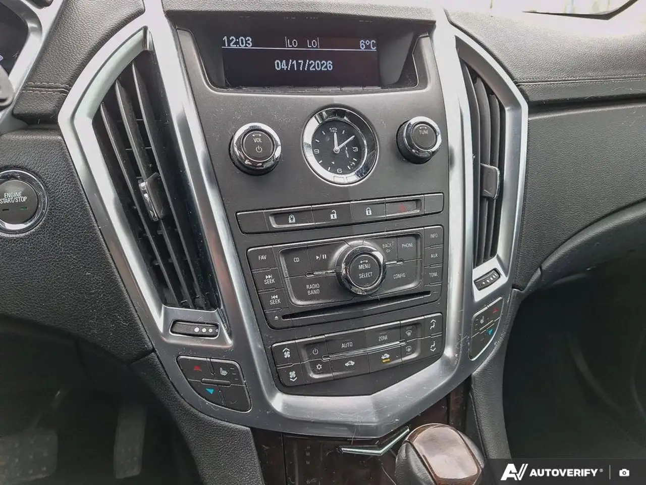 Cadillac SRX снимка Cadillac SRX