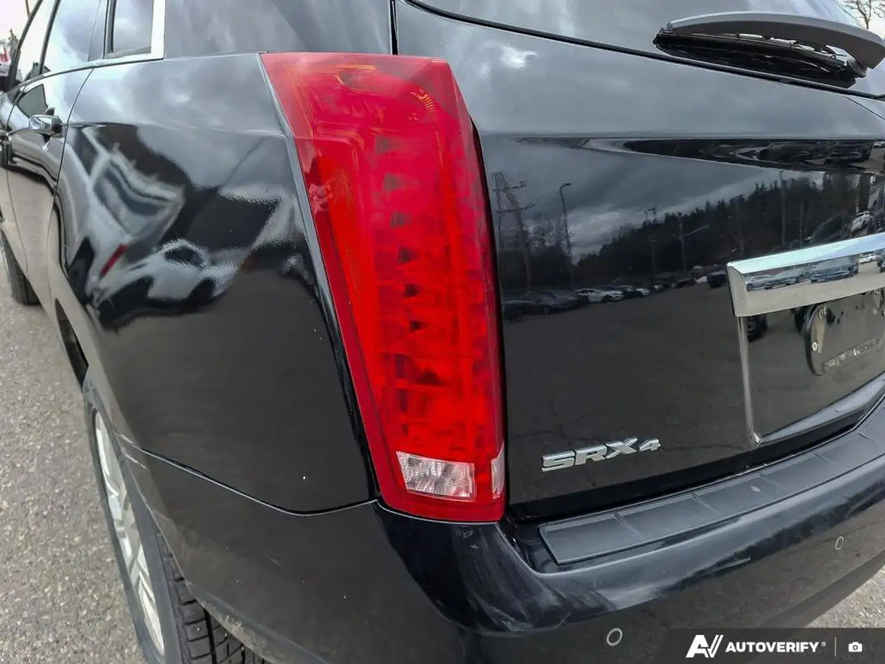 Cadillac SRX снимка Cadillac SRX
