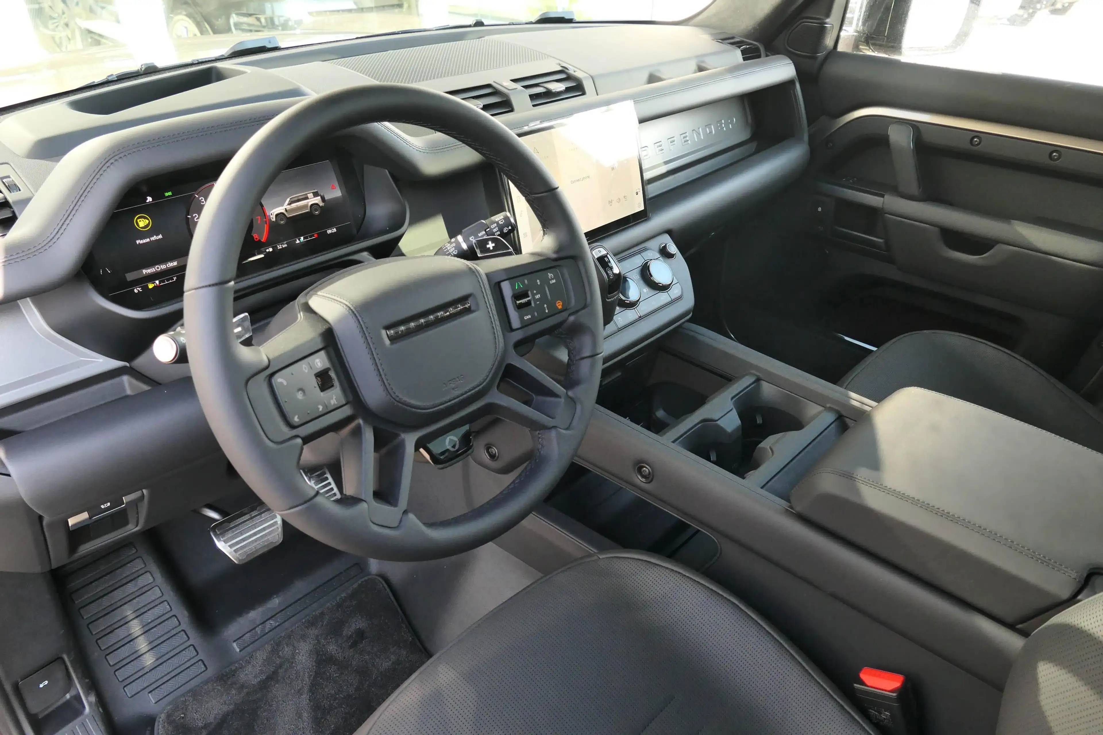 Land Rover Defender 110 P635 OCTA | PANO | SEAT VENT | TOWB | MERIDIAN — photo 5