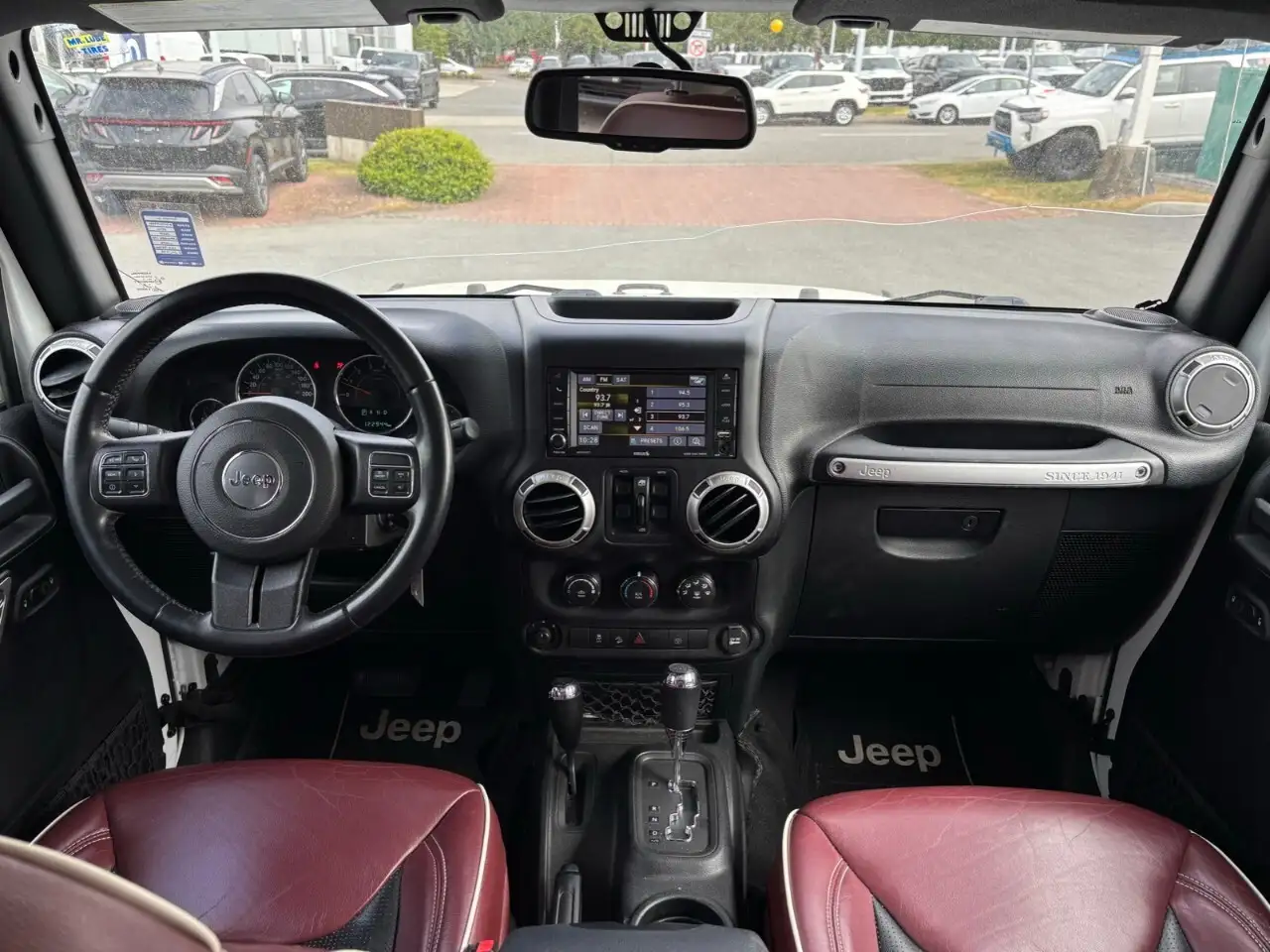 Jeep Wrangler снимка Jeep Wrangler