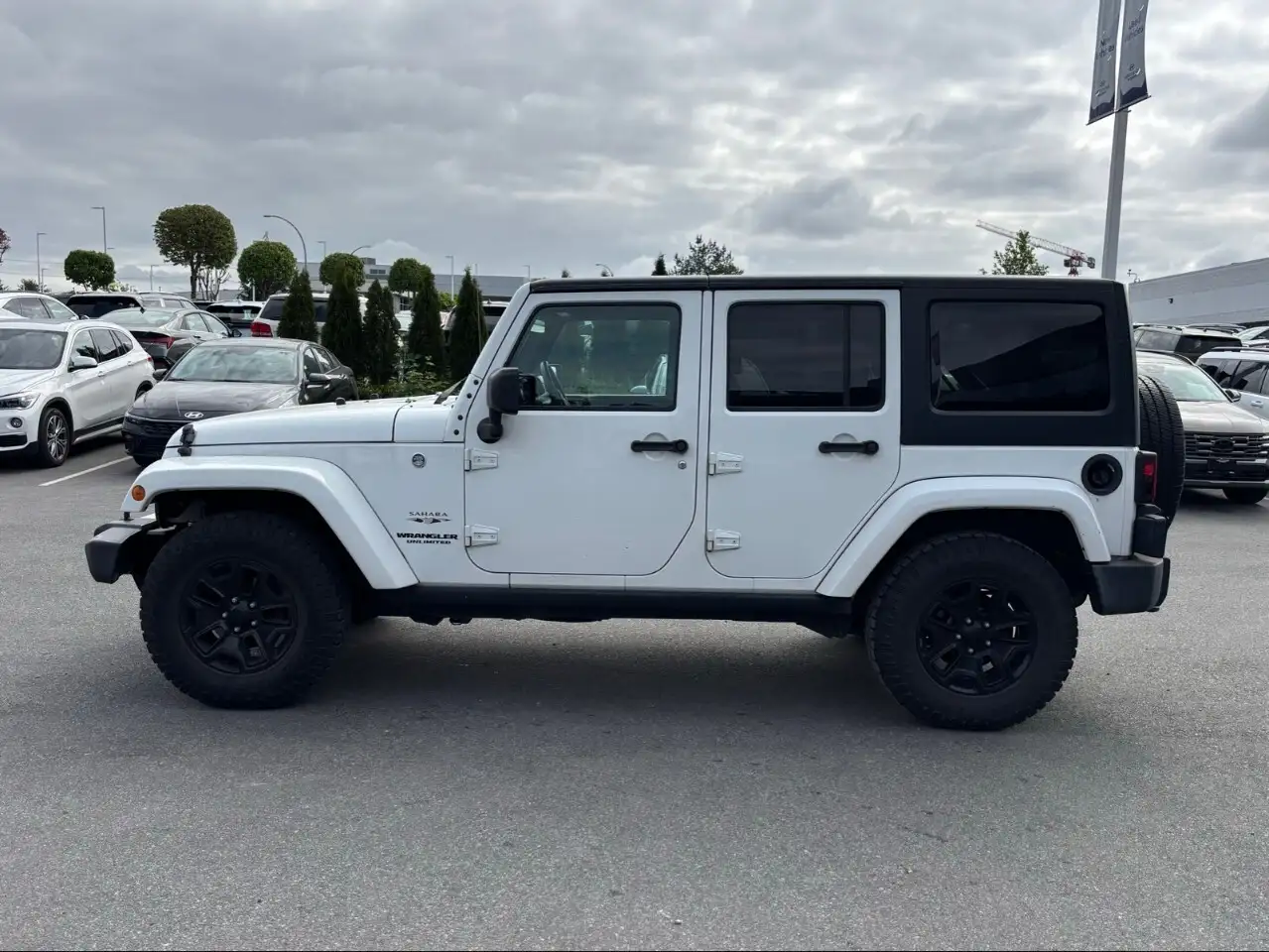 Jeep Wrangler снимка Jeep Wrangler