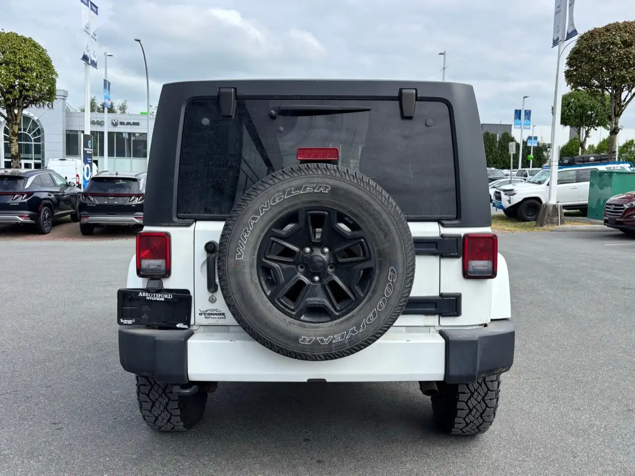 Jeep Wrangler снимка Jeep Wrangler