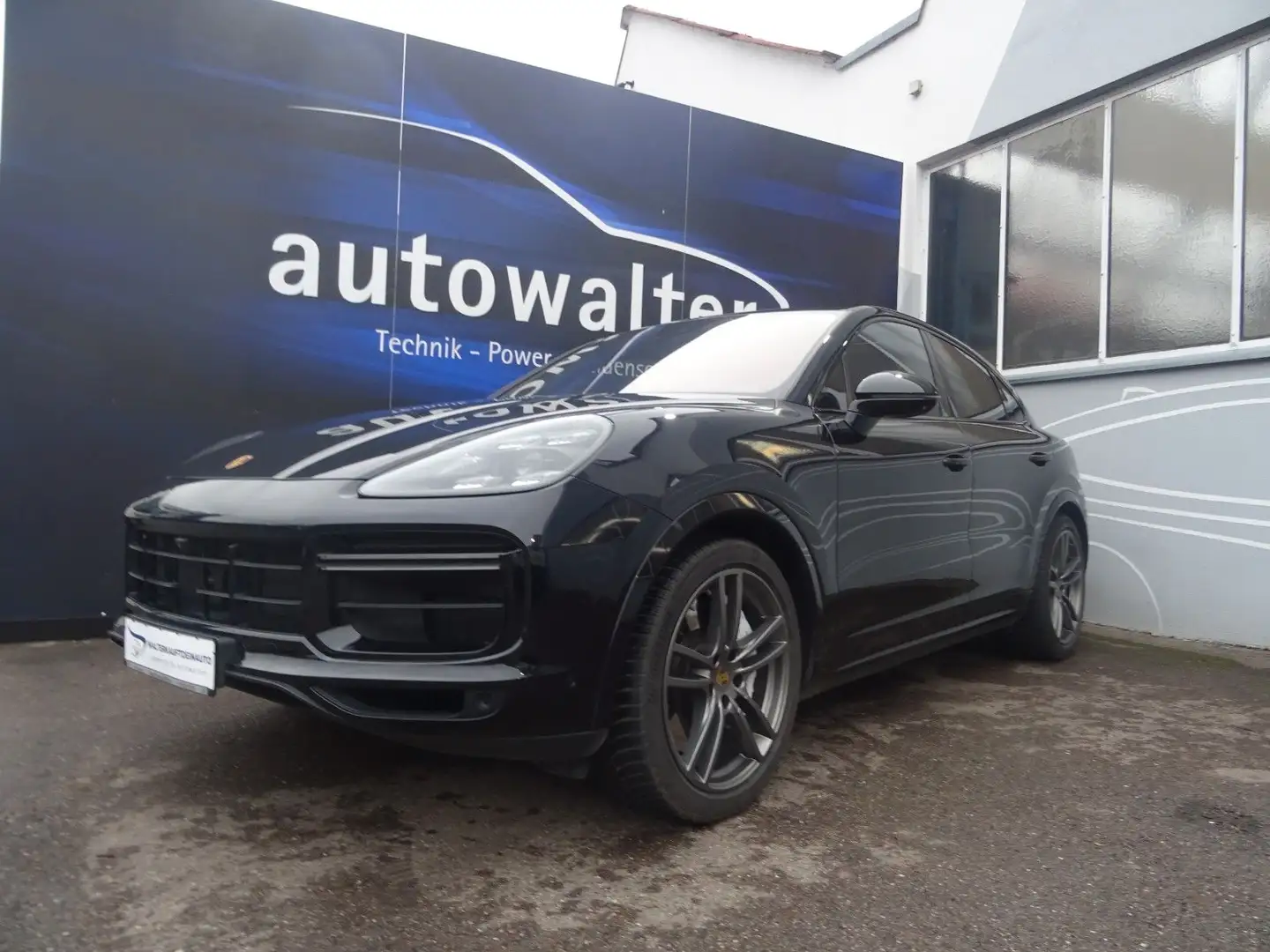 Porsche Cayenne Coupe Turbo Schwarz - 2