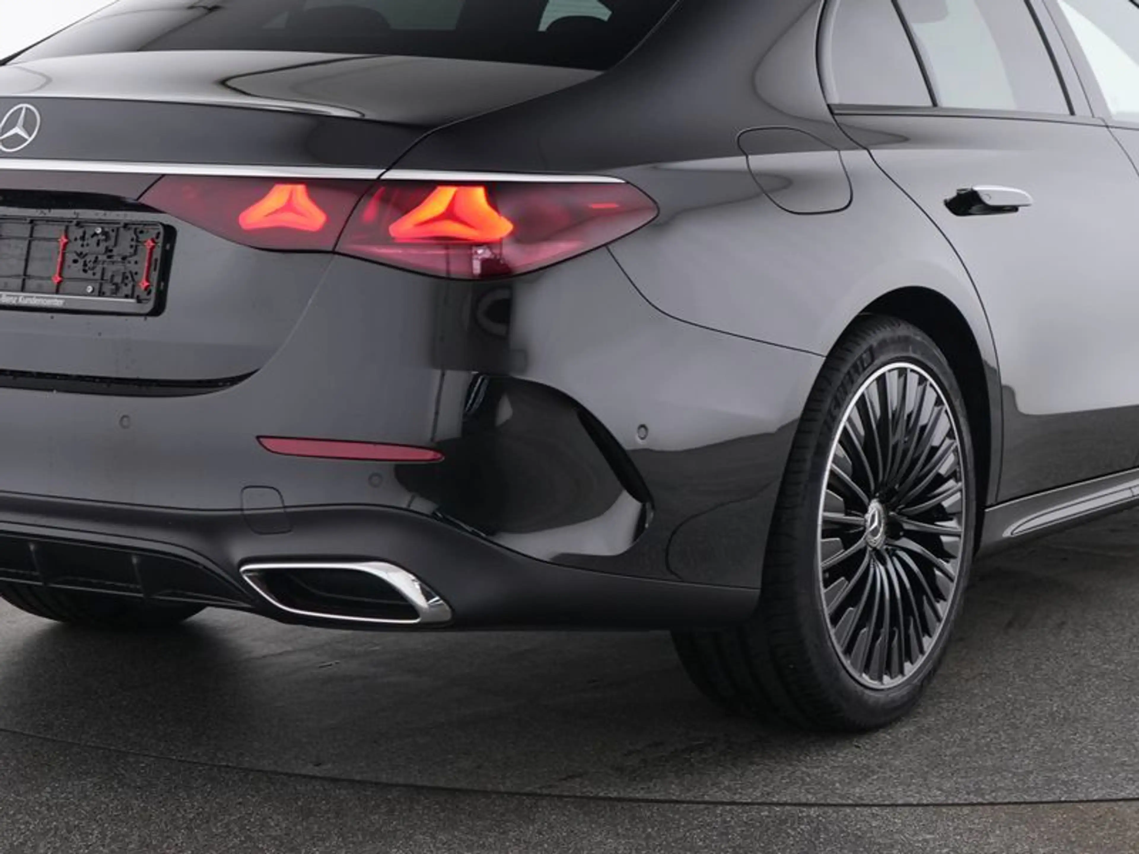 Mercedes-Benz E 220 d AMG Line Advanced Burmester 20" Night — photo 4