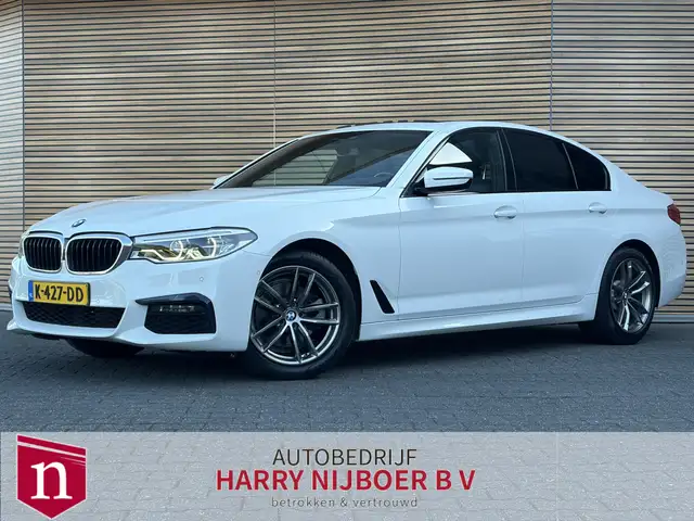 BMW 520 5-serie 520d xDrive High Executive Trekhaak / Lede