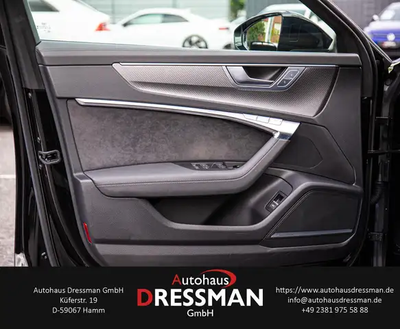 Audi RS6 view 9