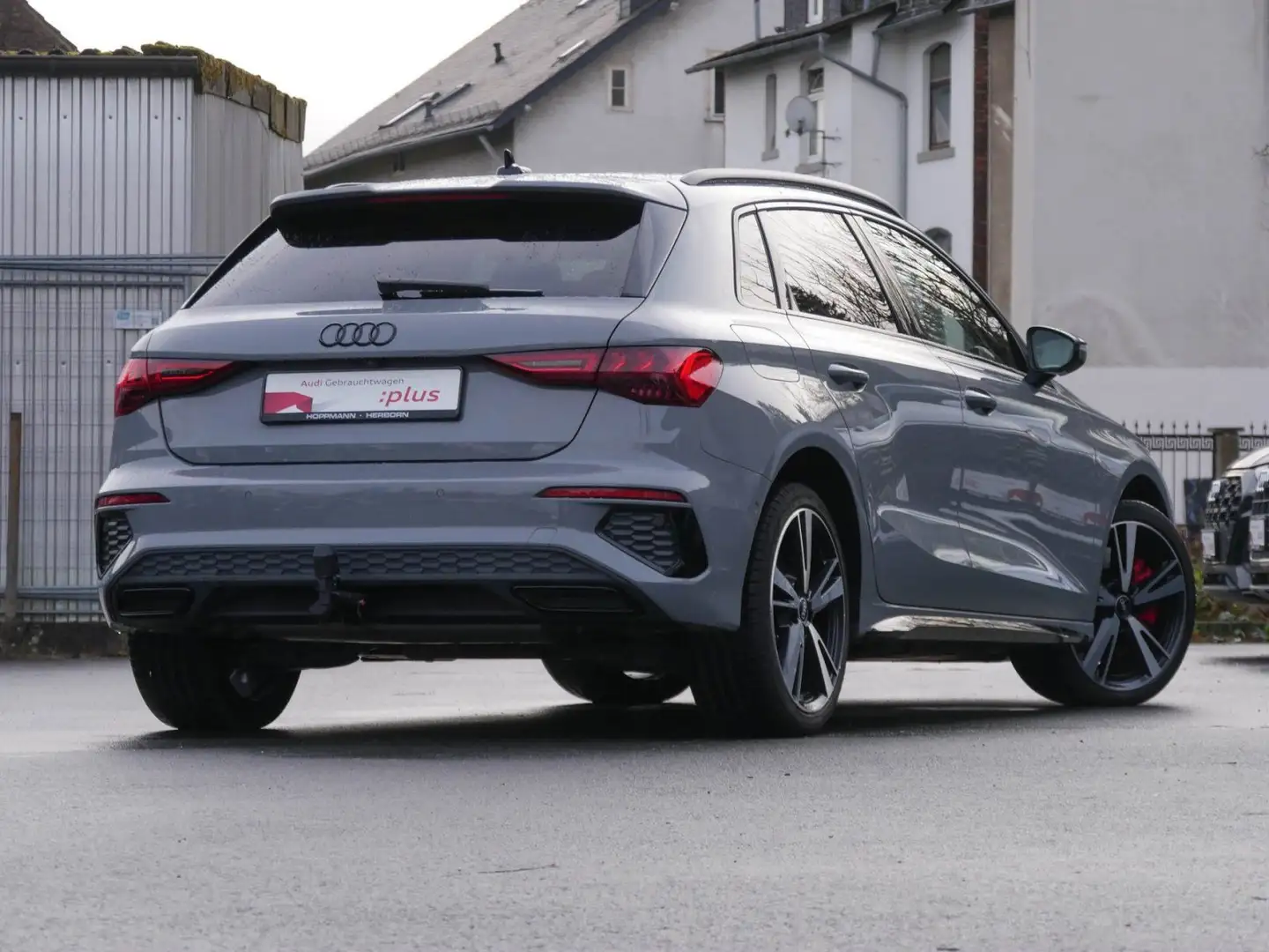 Audi A3 45 TFSI e S line AHK HUD Kamera Grau - 2