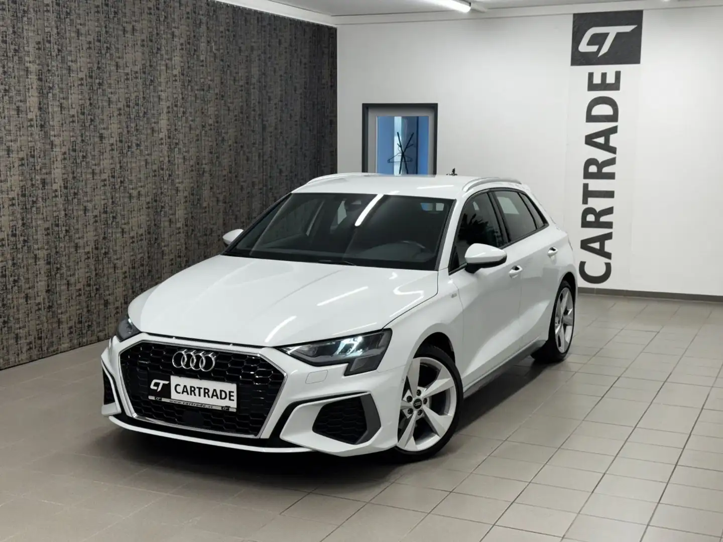 Audi A3 40 quattro 2.0 TFSI S line OPF Weiß - 2