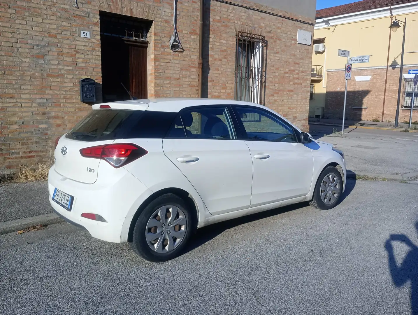 Hyundai i20 i20 II 2015 5p 1.1 crdi Classic 75cv Bianco - 2
