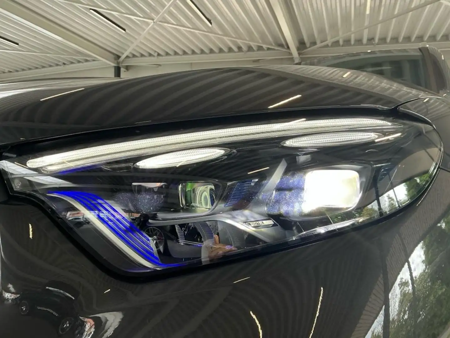Mercedes-Benz GLC 300 de 4M AMG AHK HUD Panor. 360° Burm. Grigio - 2