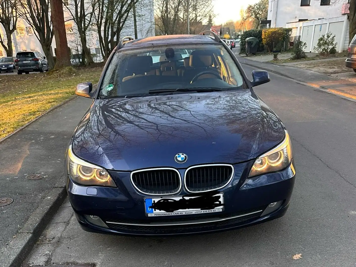 BMW 520 Baureihe 5 Touring 520D Special Edition Blau - 2